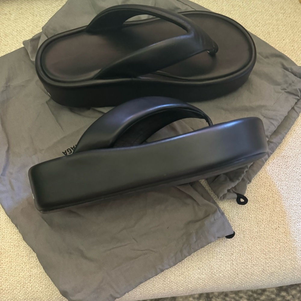 Balenciaga platform black flip flops